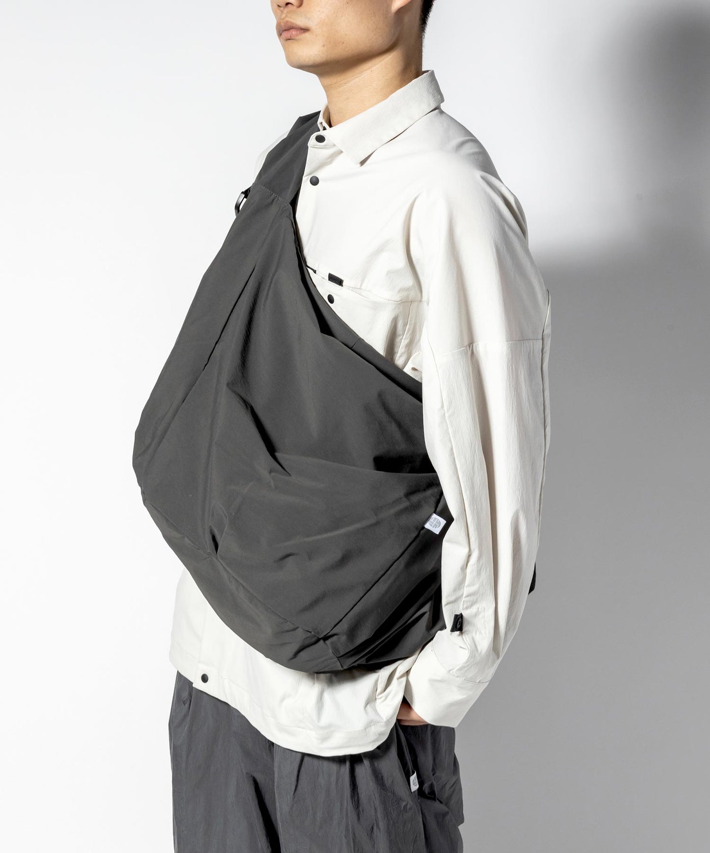 alk phenix Furoshiki Karu-Stretch Taffeta II 斜背包