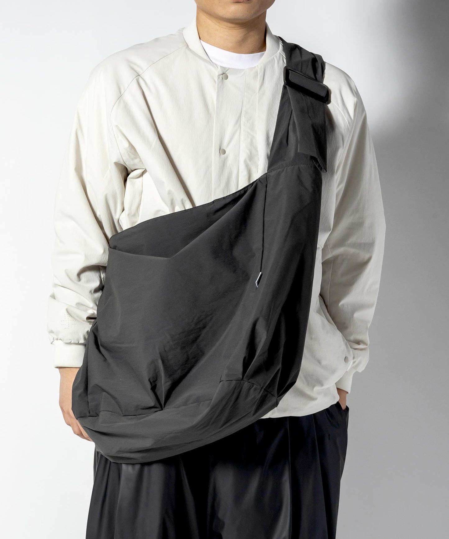 alk phenix Furoshiki Karu-Stretch Taffeta II 斜背包