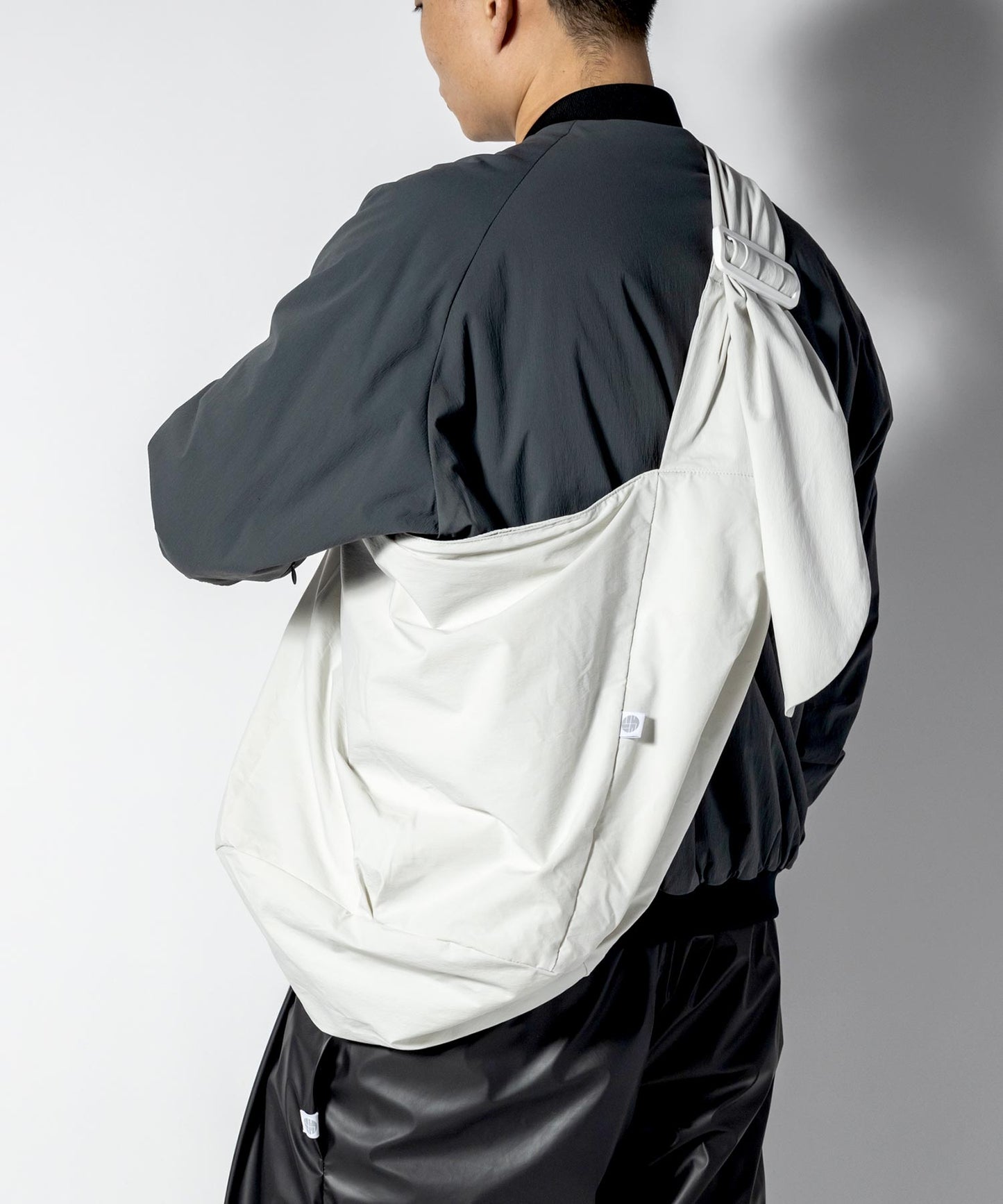 alk phenix Furoshiki Karu-Stretch Taffeta II 斜背包