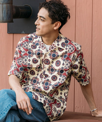 FREAK'S STORE Relaxed fit Batik print open collar shirt/ Small pattern 印花短袖襯衫