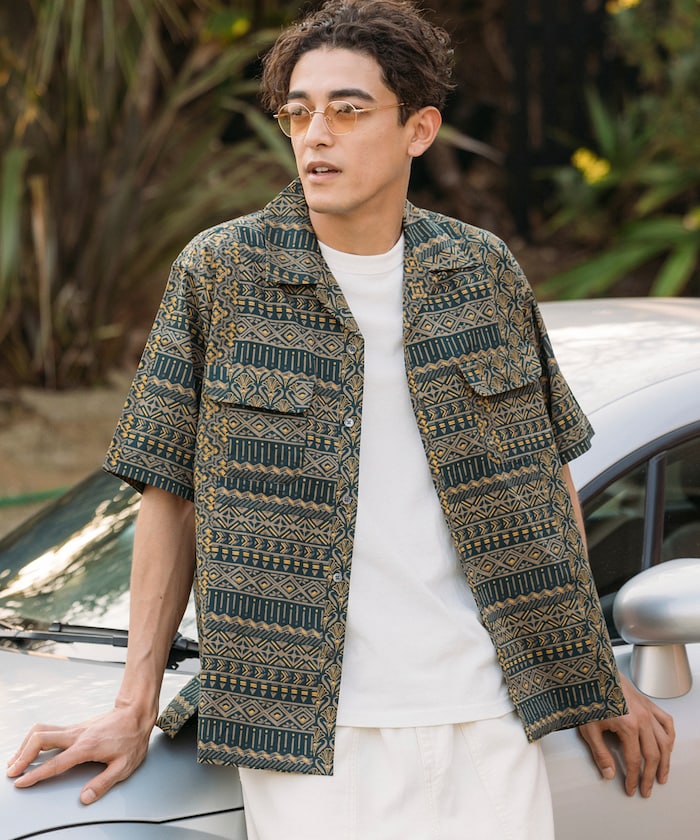 FREAK'S STORE Relaxed Fit Batik Print Open Collar Shirt/African Pattern 印花短袖襯衫