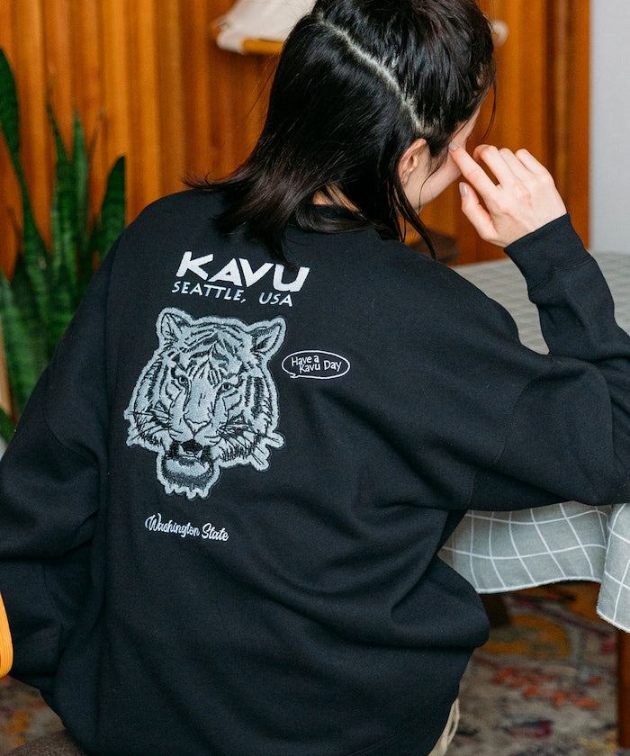 KAVU × FREAK'S STORE 聯名限定款 老虎刺繡圓領大學T