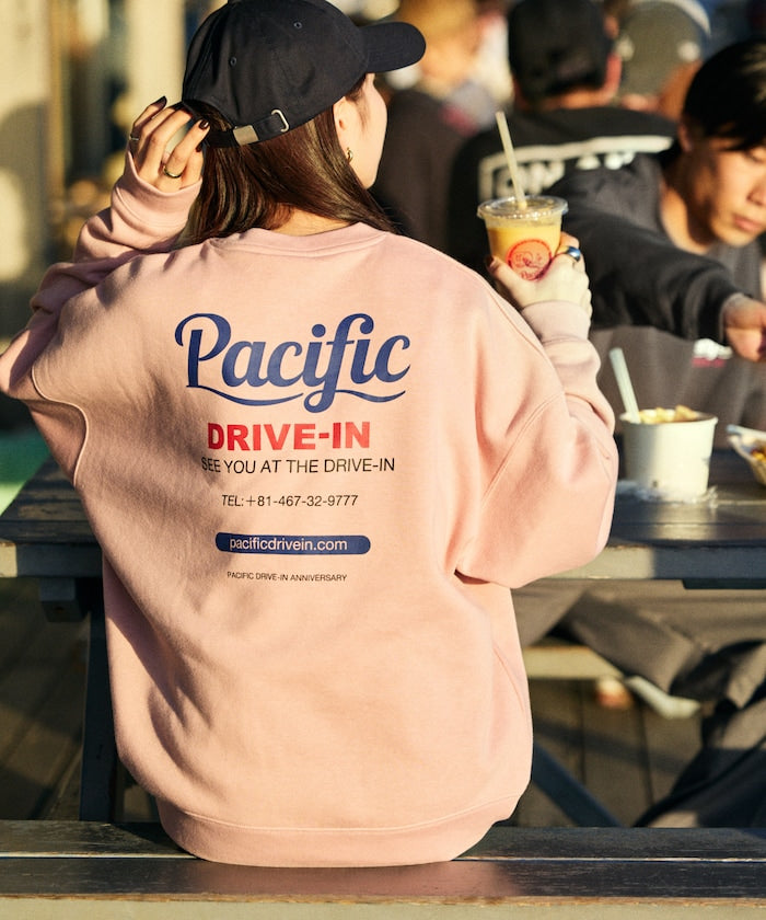 Pacific DRIVE-IN × FREAK'S STORE 限定款 寬版圓領大學