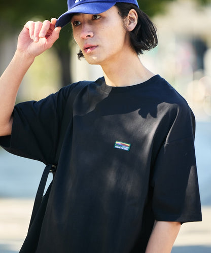 FREAK'S STORE STRATECH 寬版簡約 Logo 圓領 T 恤短袖上衣