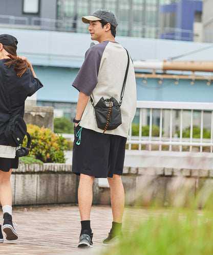 KiU 2WAY water repellent mini shoulder bag 防水抽繩斜背小包