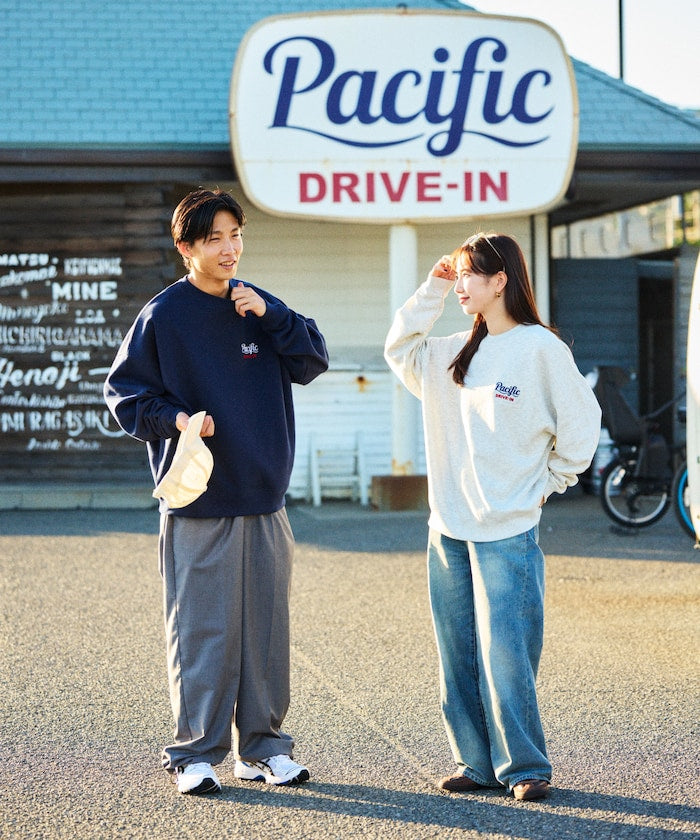 Pacific DRIVE-IN × FREAK'S STORE 限定款 寬版圓領大學