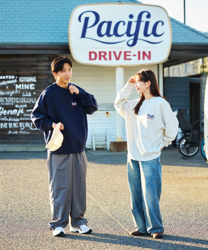 Pacific DRIVE-IN × FREAK'S STORE 限定款 寬版圓領大學