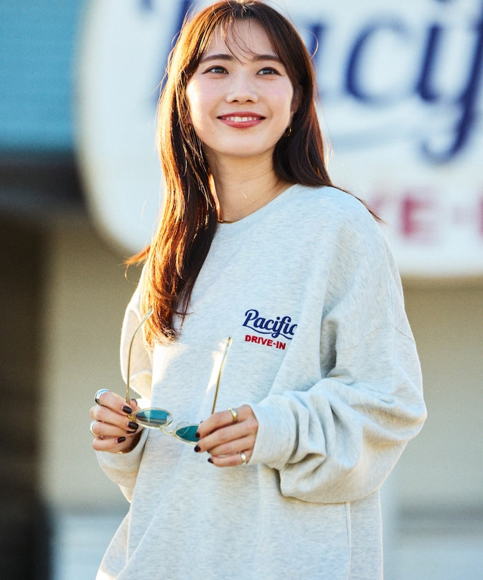 Pacific DRIVE-IN × FREAK'S STORE 限定款 寬版圓領大學
