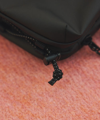 Topologie Bottle Sacoche 水瓶包(僅包包)