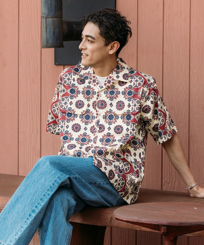 FREAK'S STORE Relaxed fit Batik print open collar shirt/ Small pattern 印花短袖襯衫