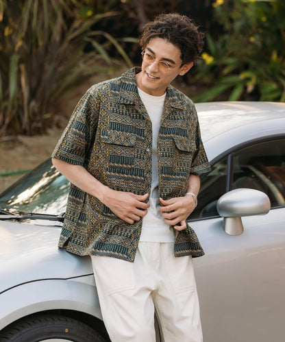 FREAK'S STORE Relaxed Fit Batik Print Open Collar Shirt/African Pattern 印花短袖襯衫