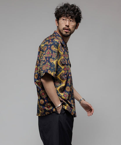 FREAK'S STORE Relaxed fit Batik print open collar shirt/ Small pattern 印花短袖襯衫