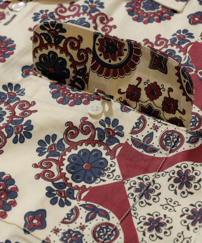 FREAK'S STORE Relaxed fit Batik print open collar shirt/ Small pattern 印花短袖襯衫