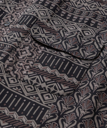 FREAK'S STORE Relaxed Fit Batik Print Open Collar Shirt/African Pattern 印花短袖襯衫
