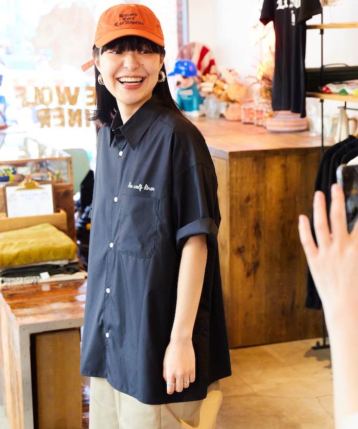 FREAK'S STORE x SHE WOLF DINER Big Silhouette Design Embroidered S/S Shirt 刺繡短袖襯衫