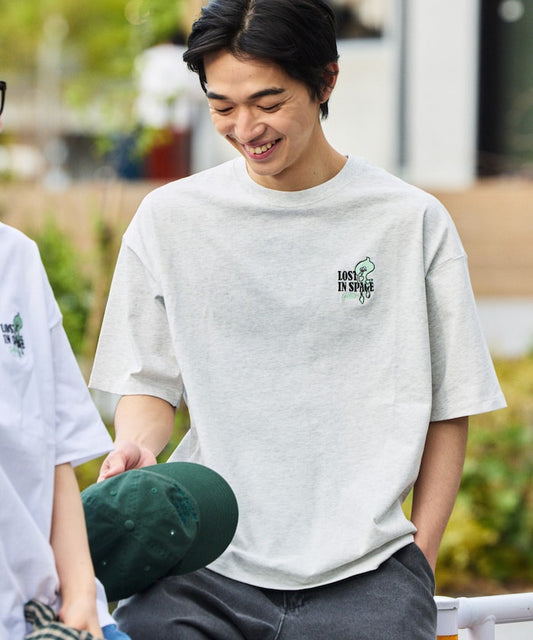 FREAK'S STORE GELLLION Relaxed Fit Crew Neck Printed T-Shirt / GEL OP 刺繡圖案短袖T恤