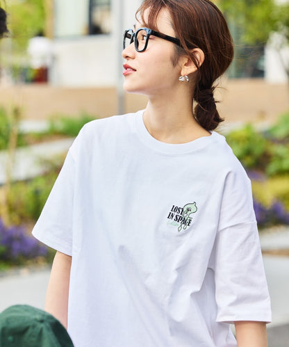 FREAK'S STORE GELLLION Relaxed Fit Crew Neck Printed T-Shirt / GEL OP 刺繡圖案短袖T恤