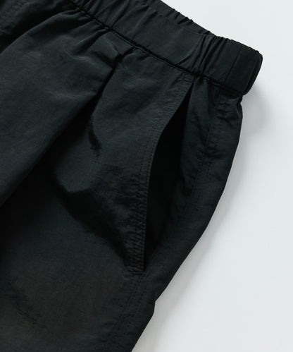 FREAK'S STORE Loose fit nylon tuck wide easy shorts 寬版尼龍休閒短褲