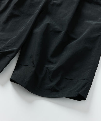 FREAK'S STORE Loose fit nylon tuck wide easy shorts 寬版尼龍休閒短褲