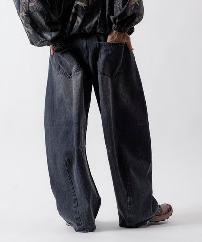 FREAK'S STORE Wide silhouette curved Denim pants 寬鬆繭型牛仔褲【預約商品 | 2025/11下旬出貨】