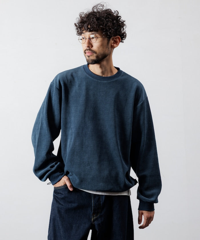 Firsthand Relaxed Fit Spindle Cutout Tops 寬版圓領大學T