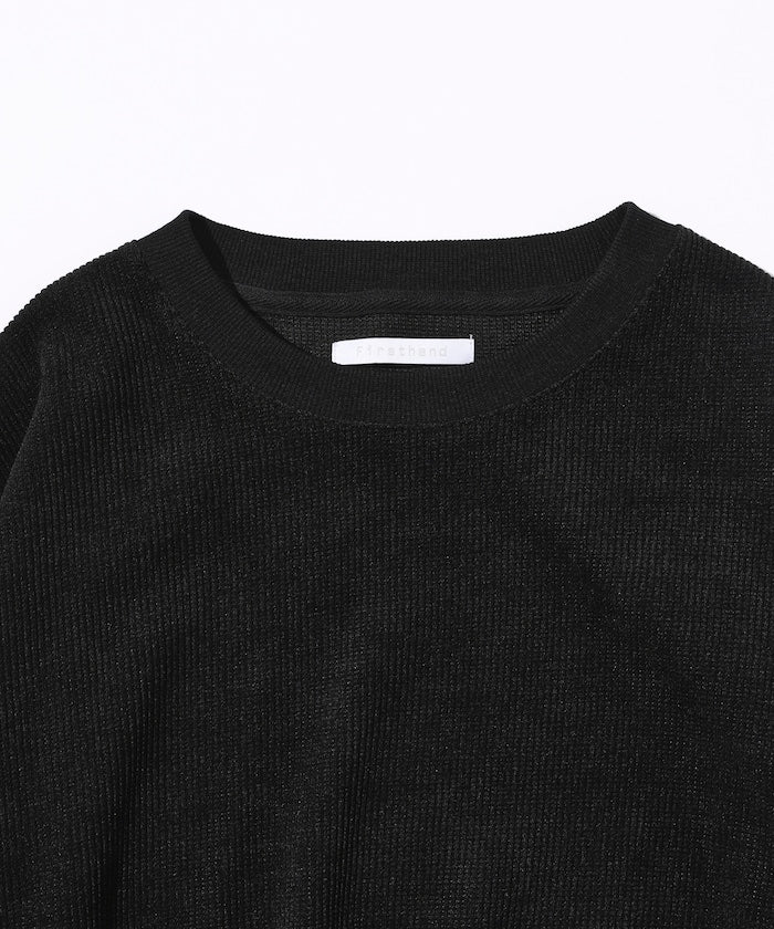 Firsthand Relaxed Fit Spindle Cutout Tops 寬版圓領大學T