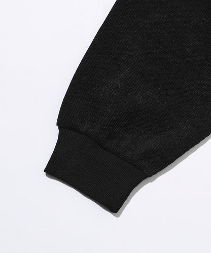 Firsthand Relaxed Fit Spindle Cutout Tops 寬版圓領大學T