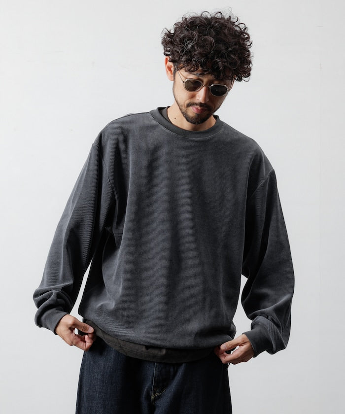 Firsthand Relaxed Fit Spindle Cutout Tops 寬版圓領大學T