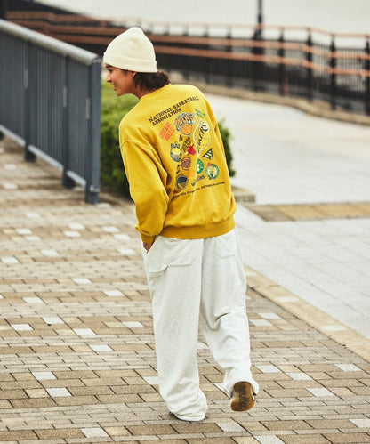 FREAK'S STORE NBA Special Order Random Team Back Logo Print Sweatshirt 隨機球隊標誌大學T