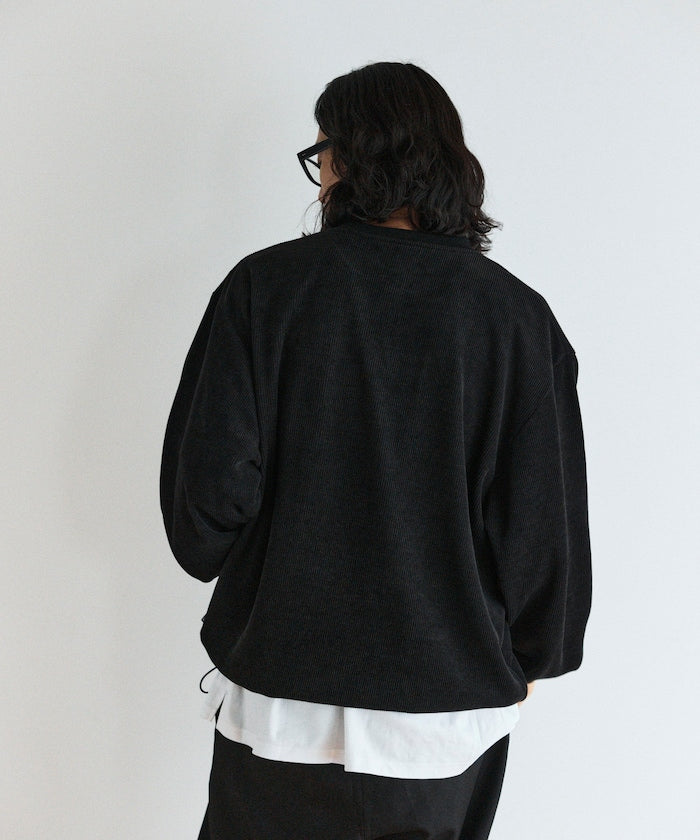 Firsthand Relaxed Fit Spindle Cutout Tops 寬版圓領大學T