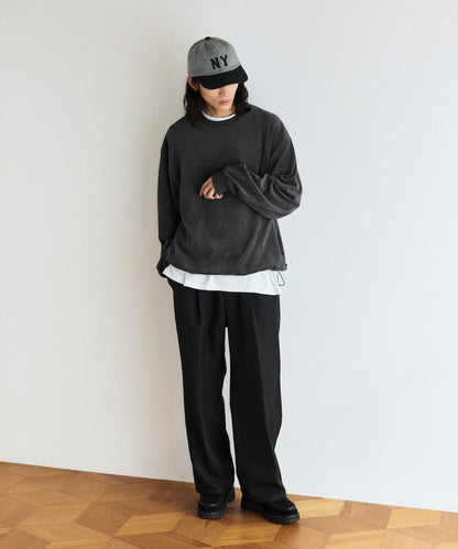 Firsthand Relaxed Fit Spindle Cutout Tops 寬版圓領大學T