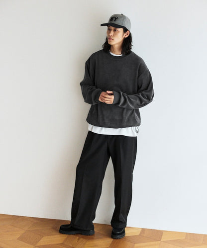 Firsthand Relaxed Fit Spindle Cutout Tops 寬版圓領大學T